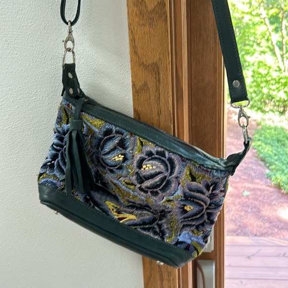 Handmade Leather Guatemalan Huipil Handbag - TEAL Leather crossbody - Picture 1 of 9